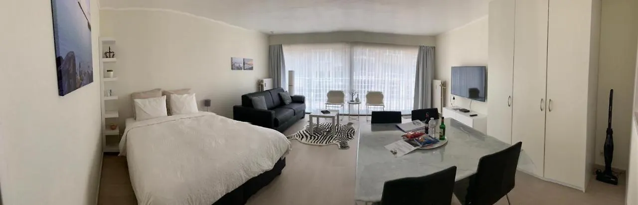 Apartment Studio De Strandsuite Ostend Belgium