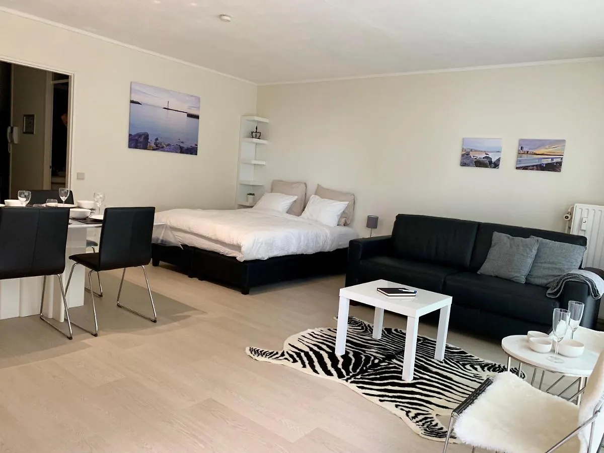 Studio De Strandsuite Ostend Belgium