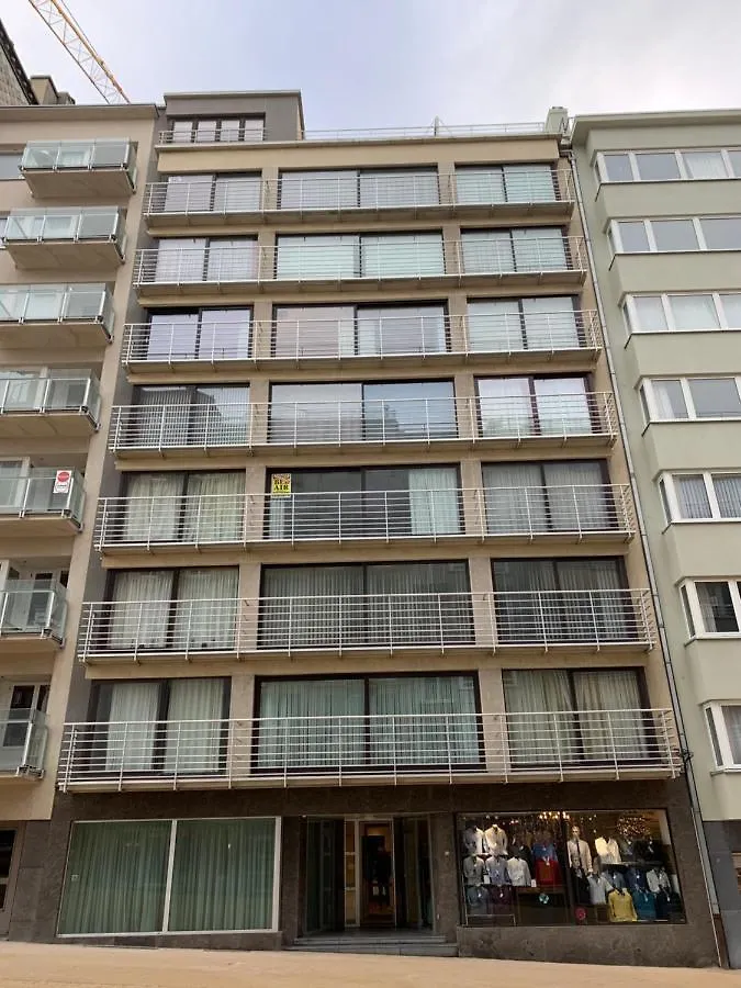 Studio De Strandsuite Ostend Apartment
